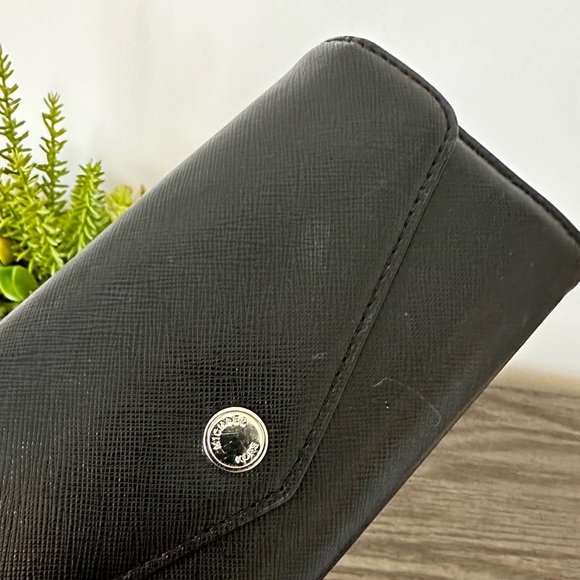 MICHAEL Michael Kors Black w/ Magenta Pink Saffiano Leather Zip Wallet - Picture 4 of 11